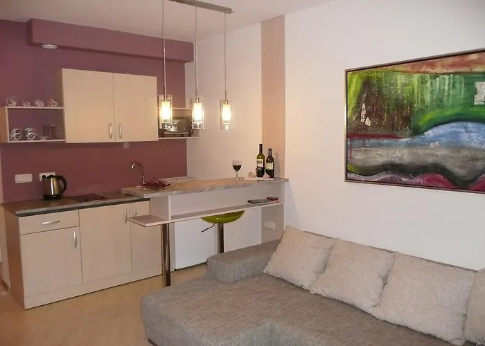 Apartament Aheloy Apartmán *
